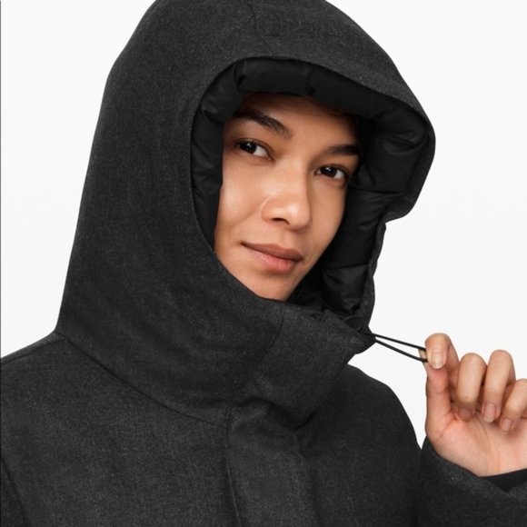 SOLD!!!! Lululemon wunder puffer wool size 4 - Picture 3 of 8